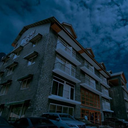 Hotel One Naran Luaran gambar