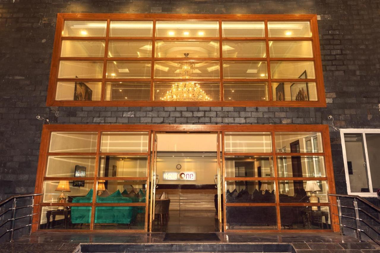 Hotel One Naran Luaran gambar
