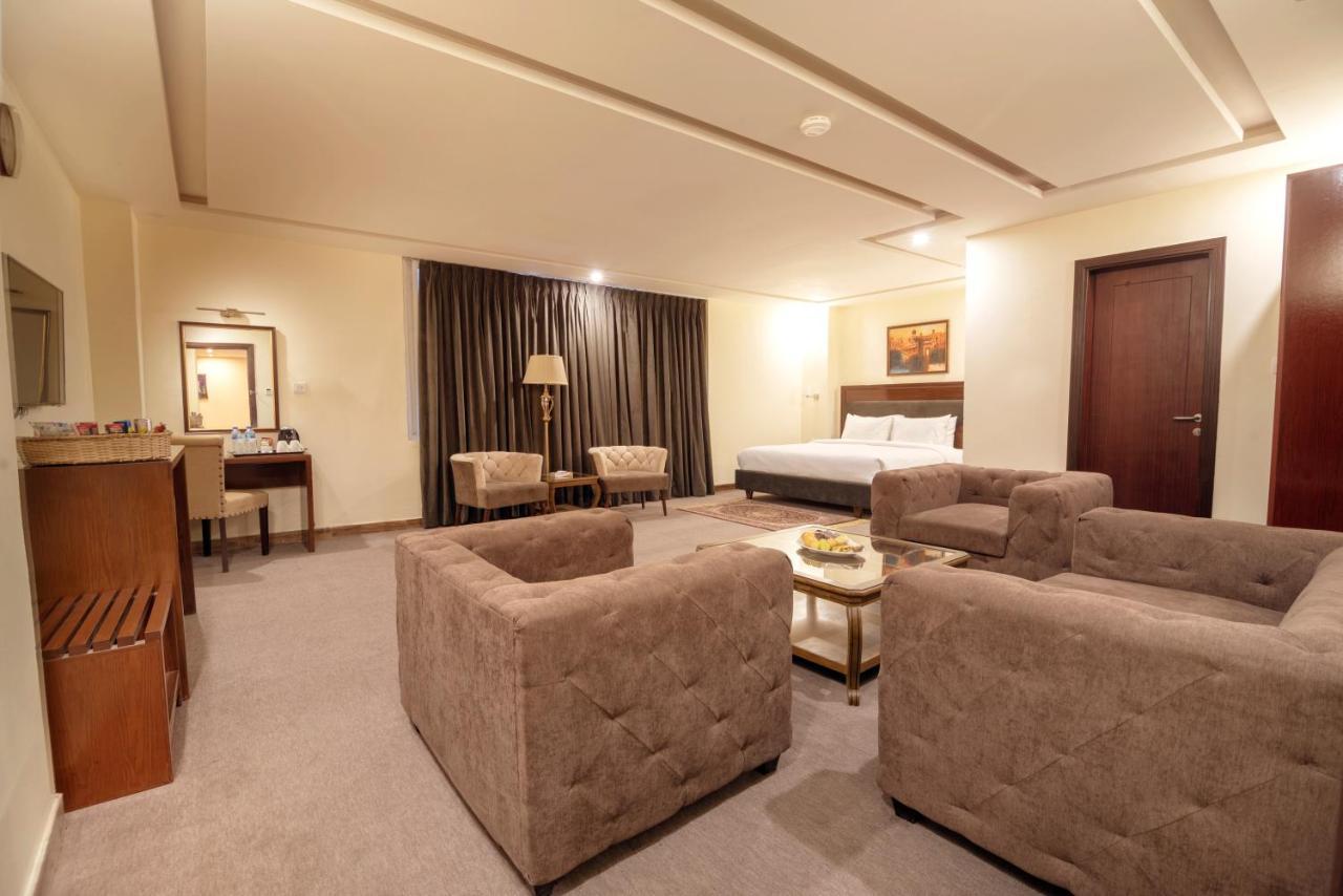 Hotel One Naran Luaran gambar